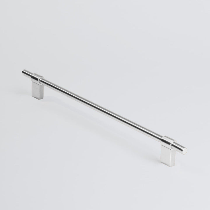 Charlie Line Appliance Pull