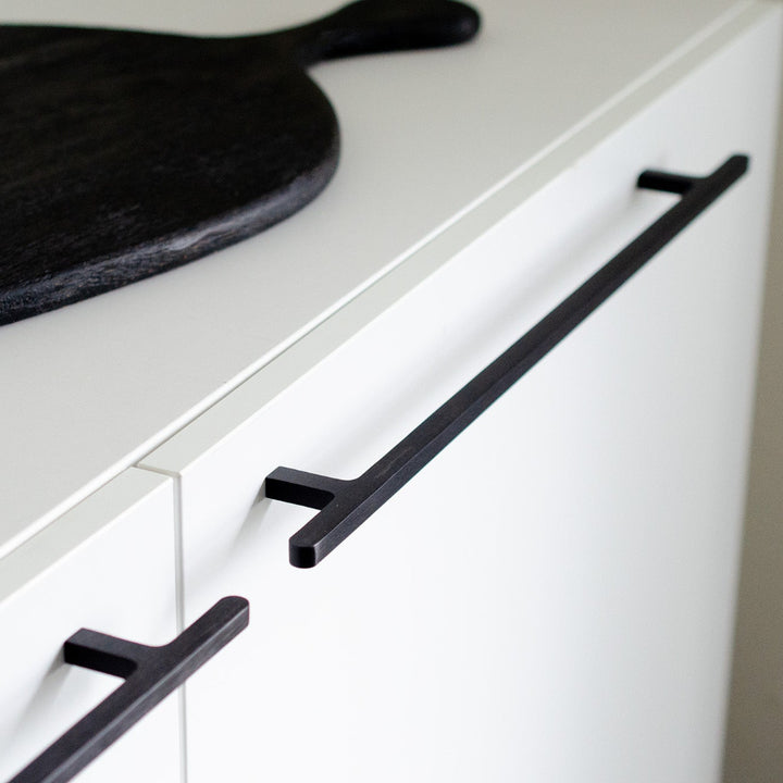 Flat Line Handle