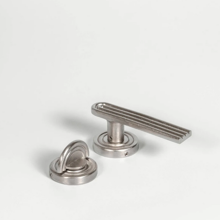 Forme No. 18 Door Lever