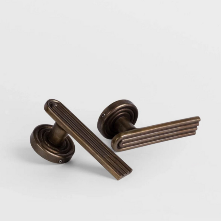 Forme No. 18 Door Lever