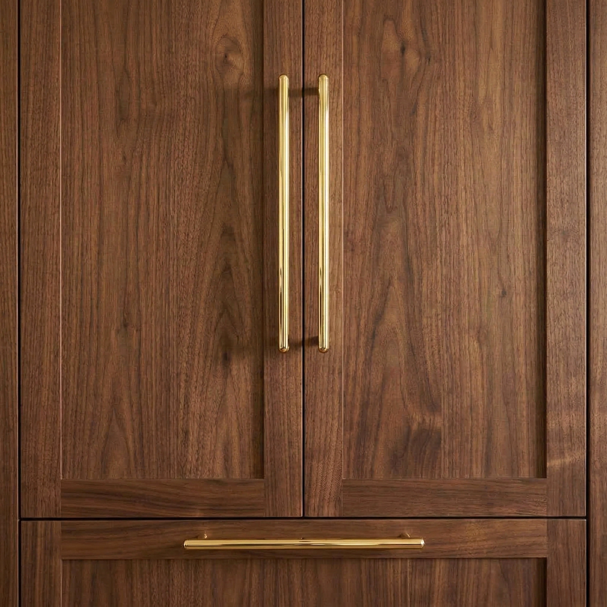 Mineral Appliance Pull in solid brass or stainless steel—crafted in Canada for large doors and appliances. Offered in multiple lengths and finishes.