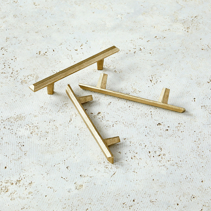 7" cabinet handle from Pyra collection in bright bronze.