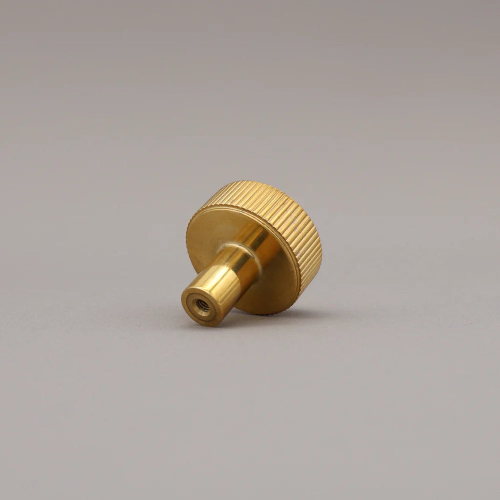 Ribbed Knob