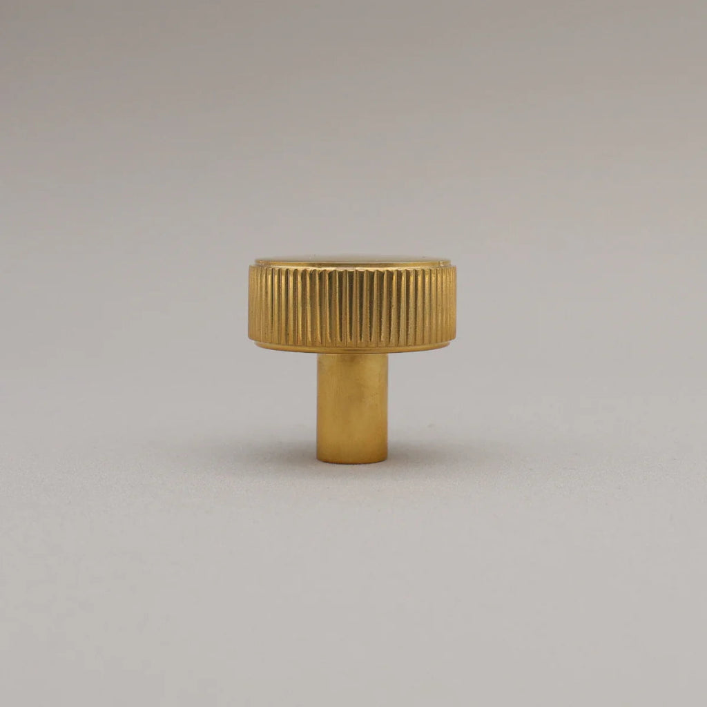 Ribbed Knob