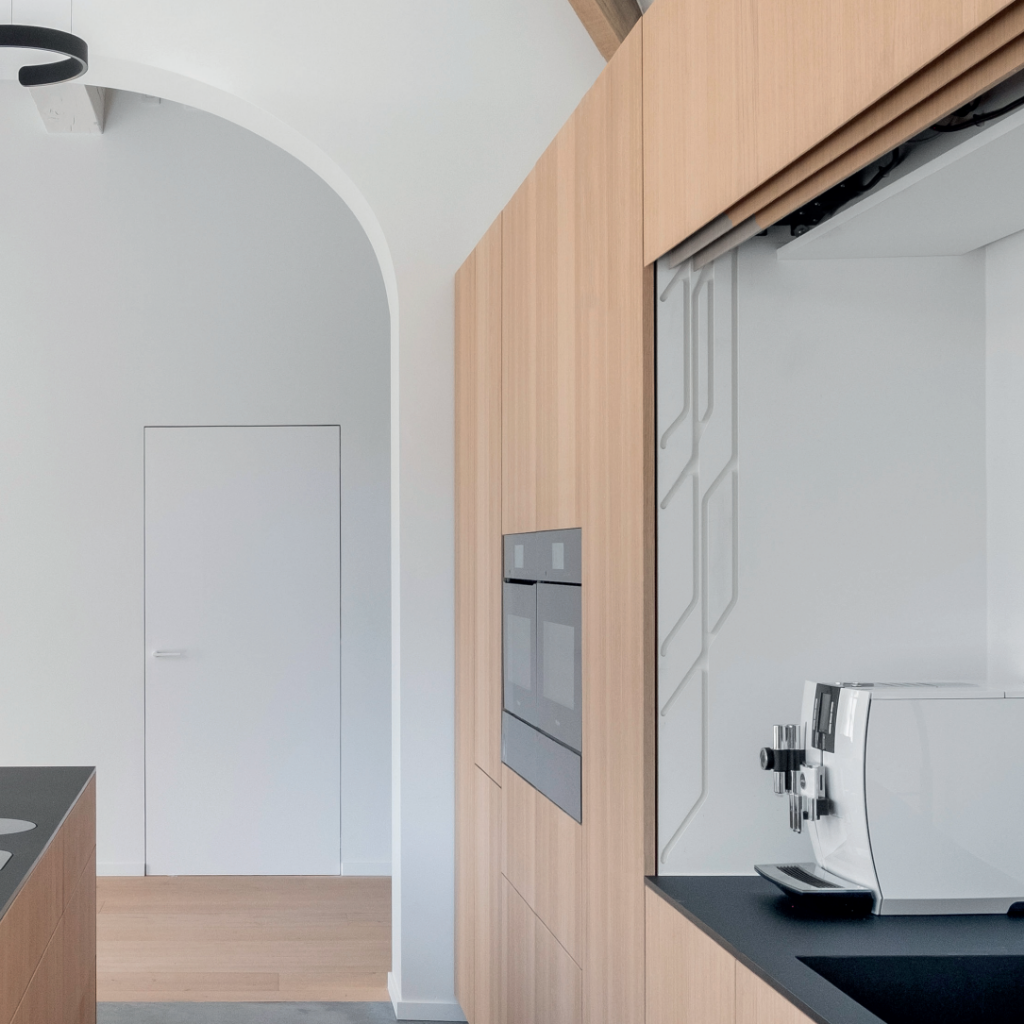 Xinnix 240V Frameless Door System