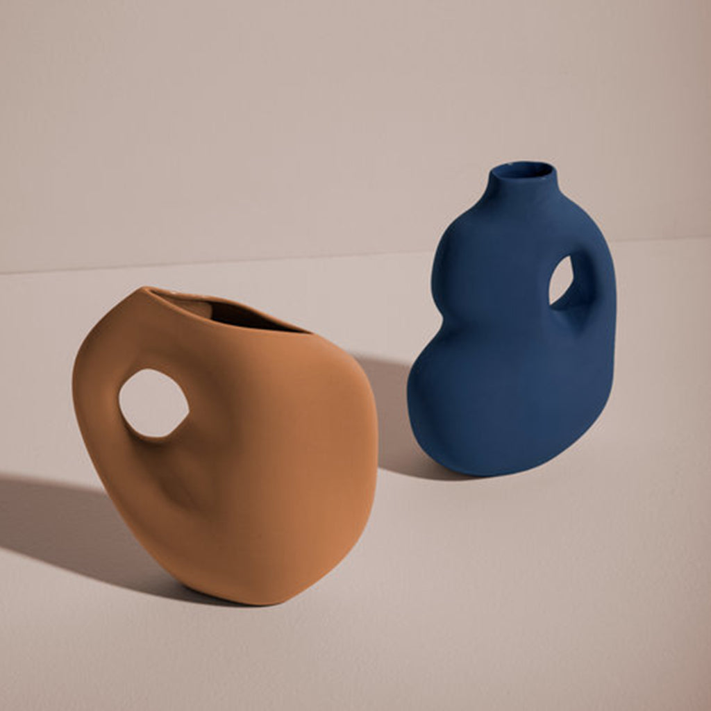 Aura ceramic vase collection