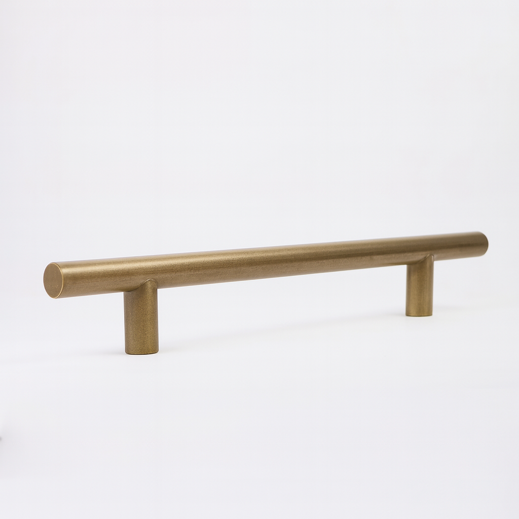 Charlie Bar Door Pull