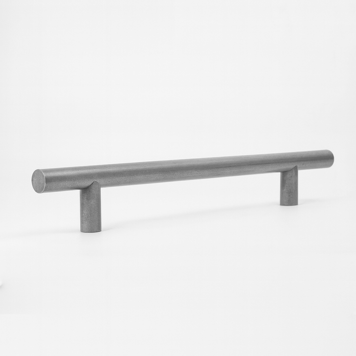 Charlie Bar Door Pull