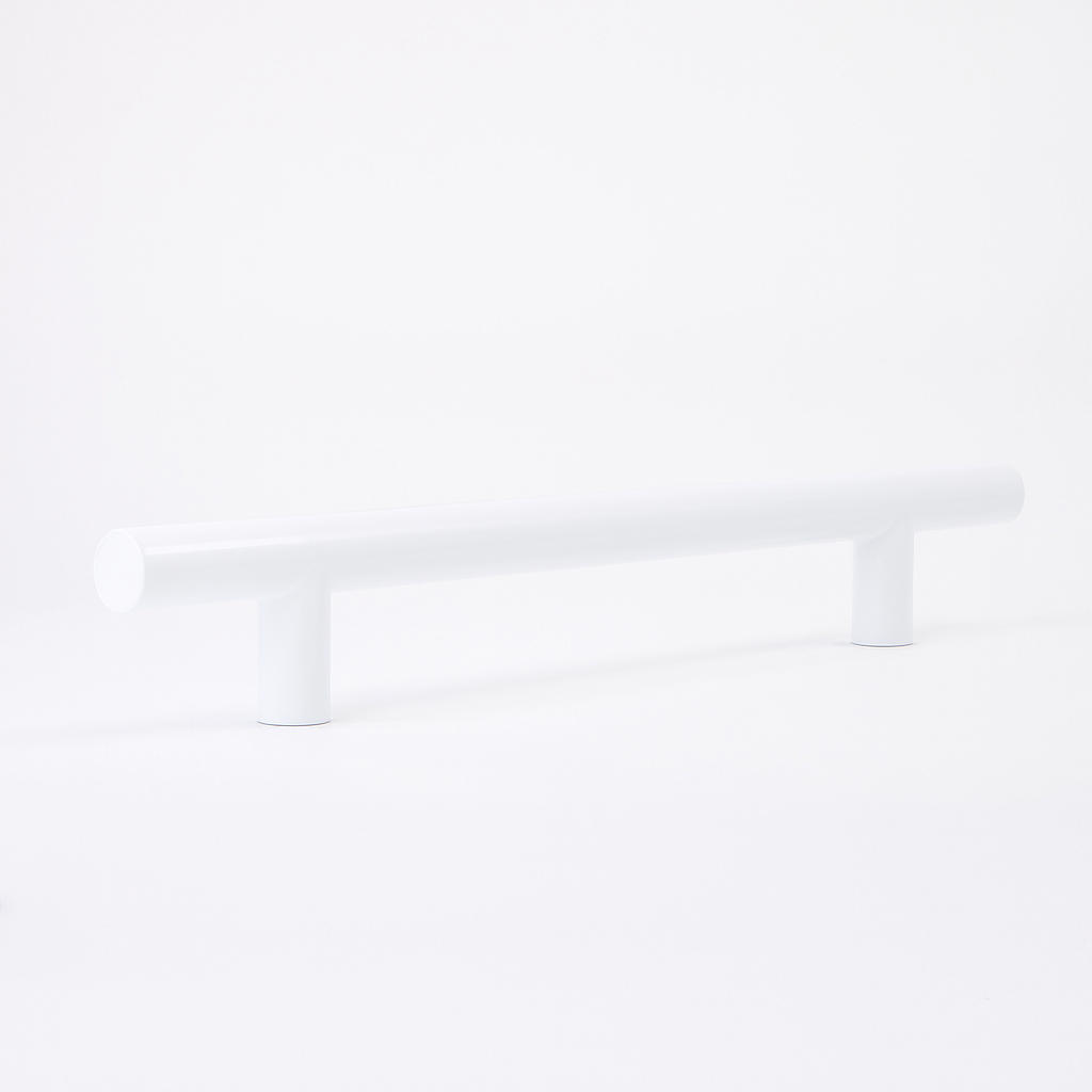 Charlie Bar Door Pull