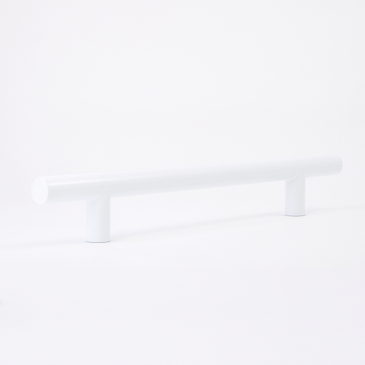 Charlie Bar Door Pull