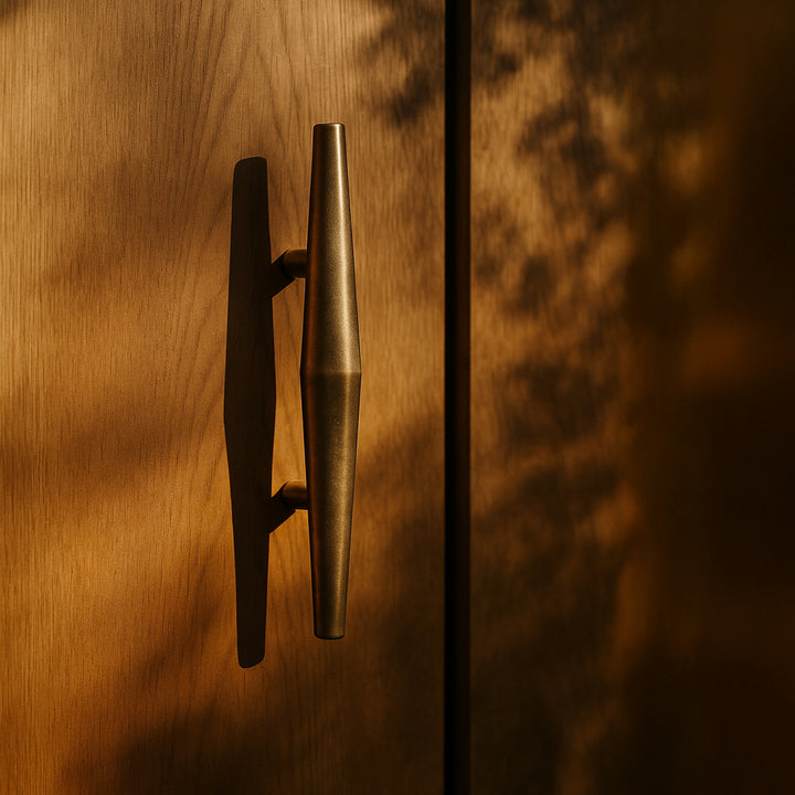 Charlie Bicone Door Pull