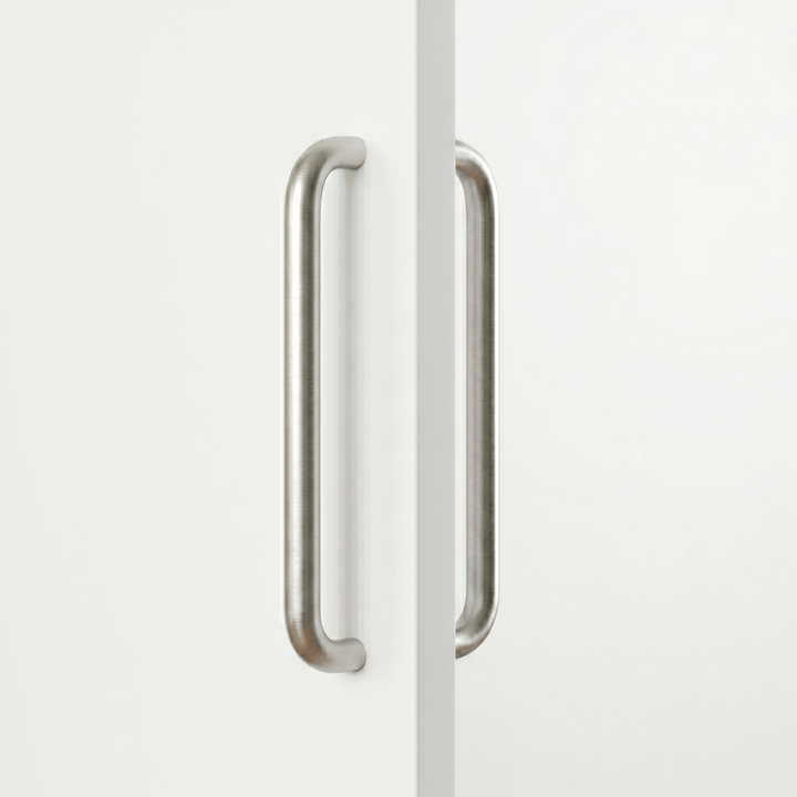 Charlie Radius Door Pull