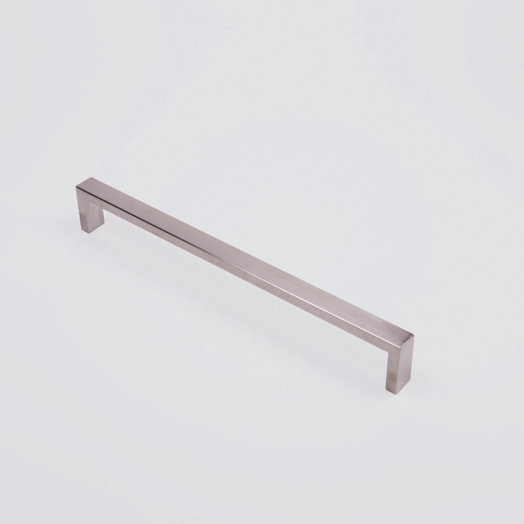 Charlie Square Edge Door Pull