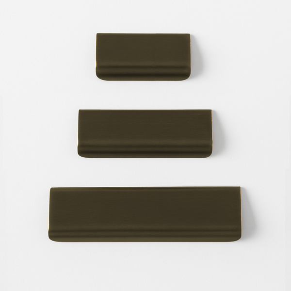 Charlie Straight Edge Tab — Oxidized Bronze / 3