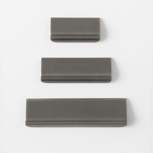Charlie Straight Edge Tab — Antique Nickel / 3