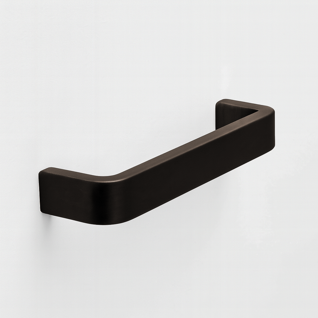 Charlie Waterfall Cabinet Pull