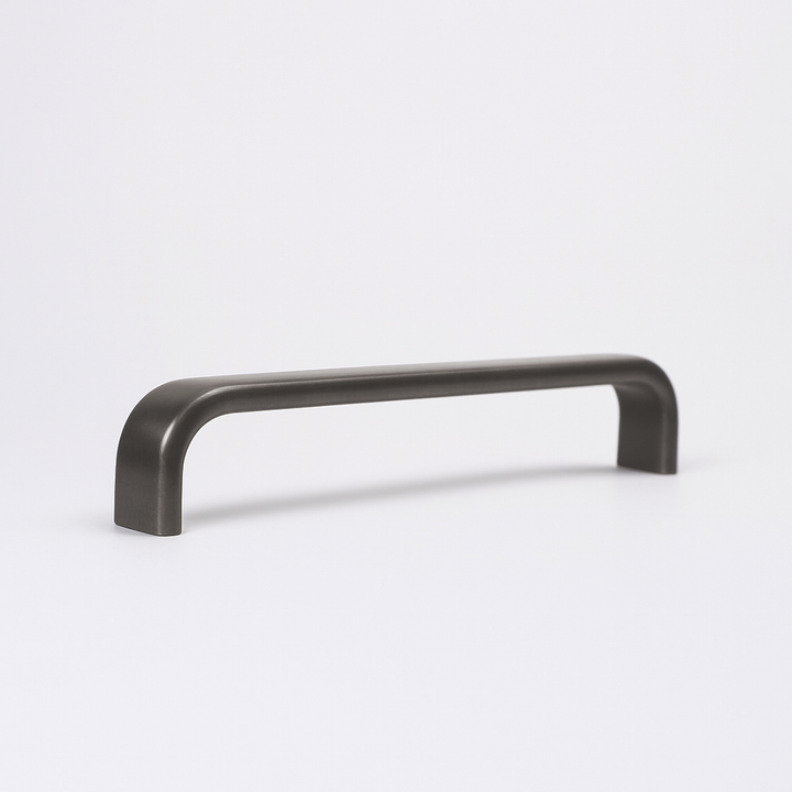 Charlie Waterfall Door Pull