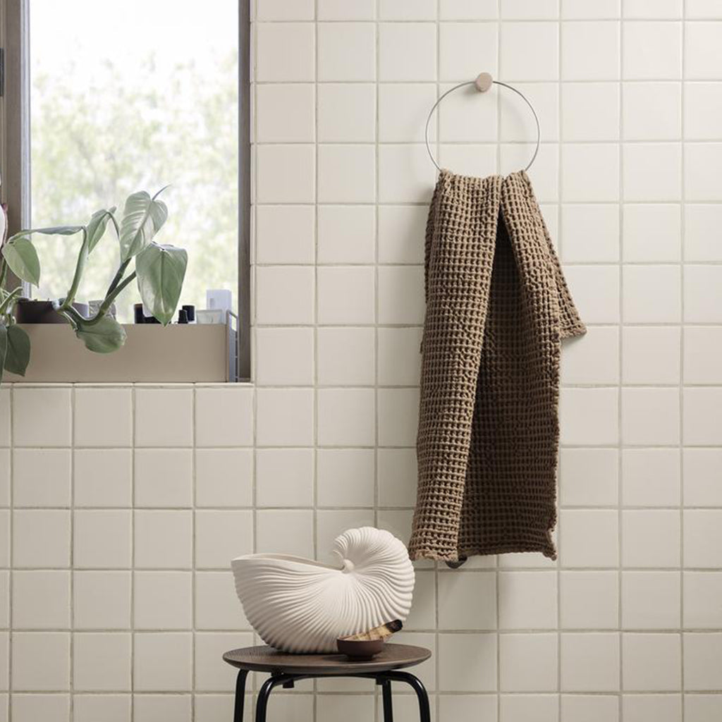 Simple and minimal towel holder