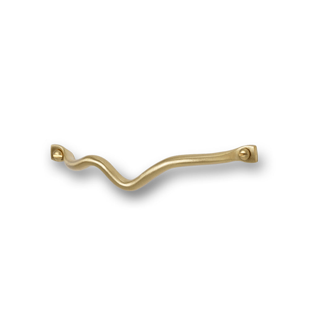 Curvature Handle, brass finish.