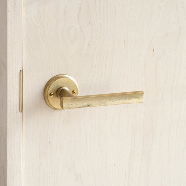 Curved Door Lever — Circle