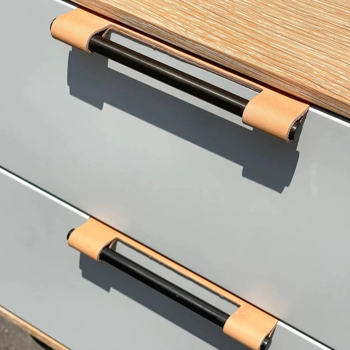 EP03 Leather Edge Pull