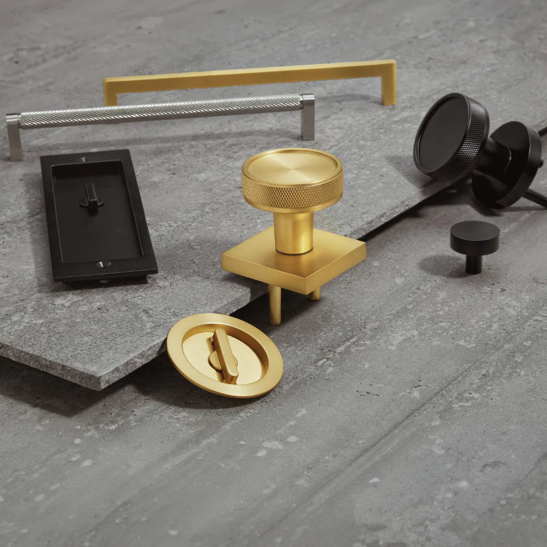 Explore Round Flush Pull Privacy Set