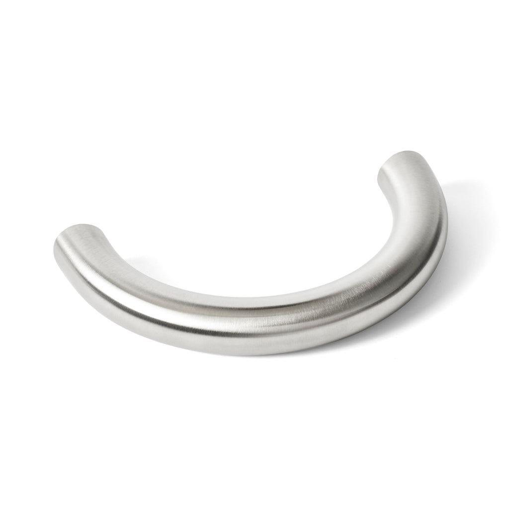 FAT Satin Stainless Steel Pull Handle Large, flat lay on white background. Designed by Tom Dixon for d line.