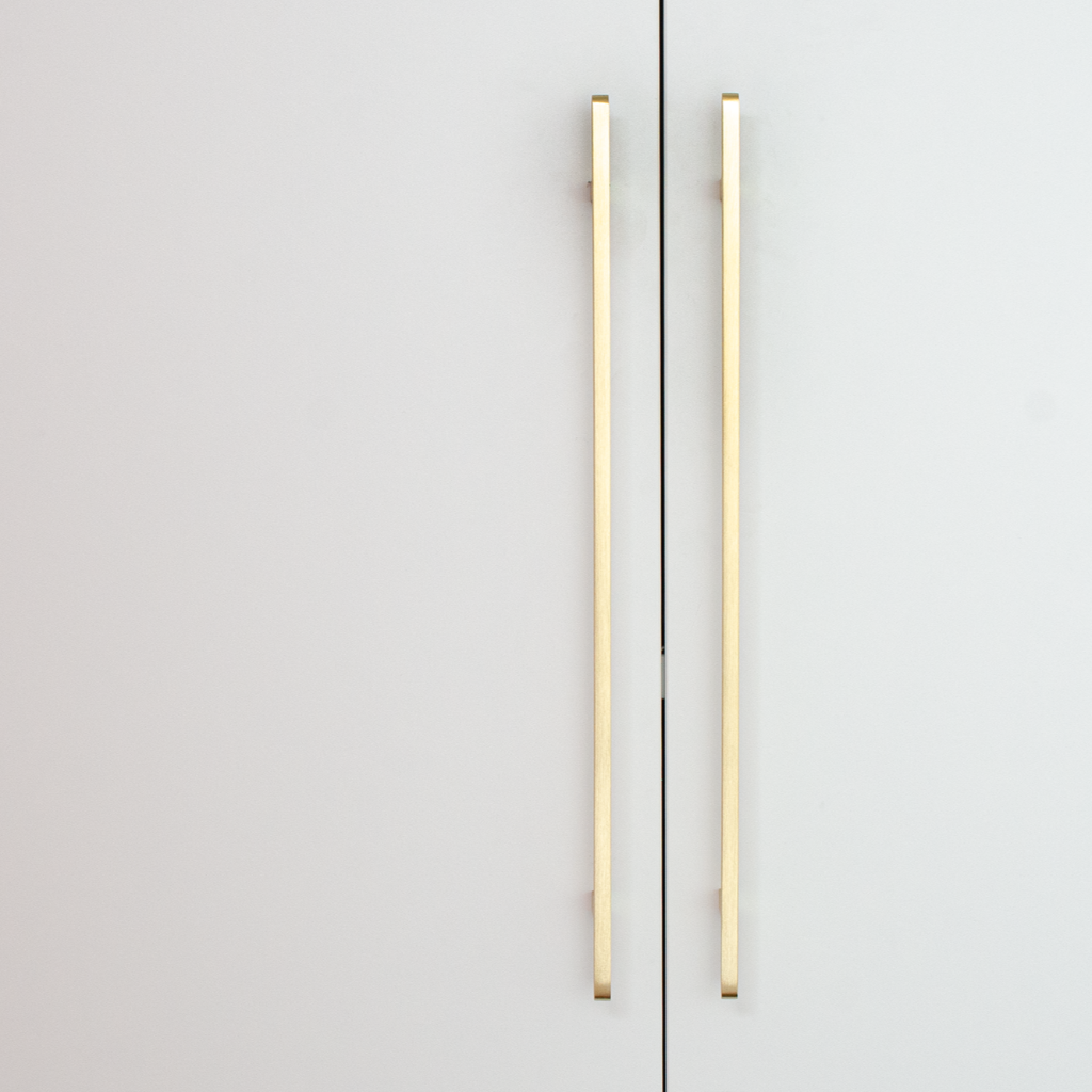Flat Line Handle