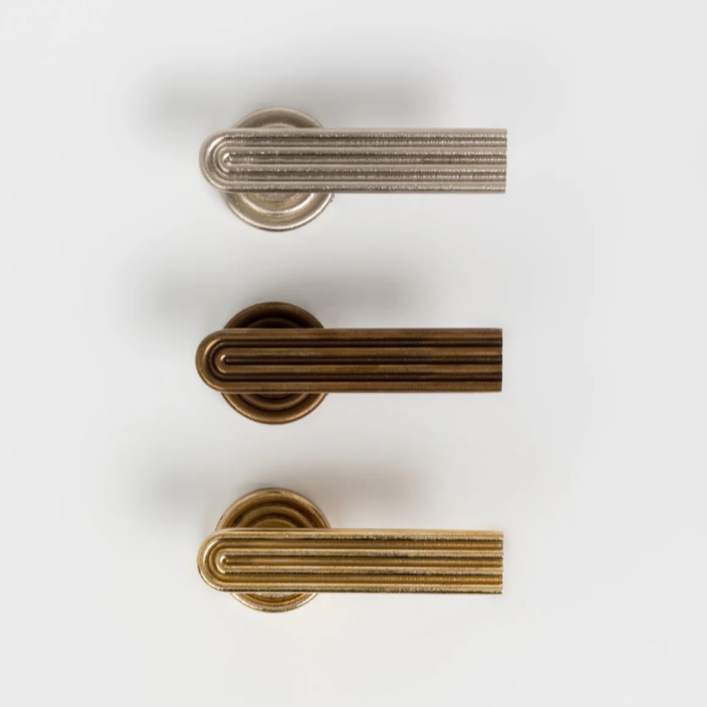 Forme No. 18 Door Lever