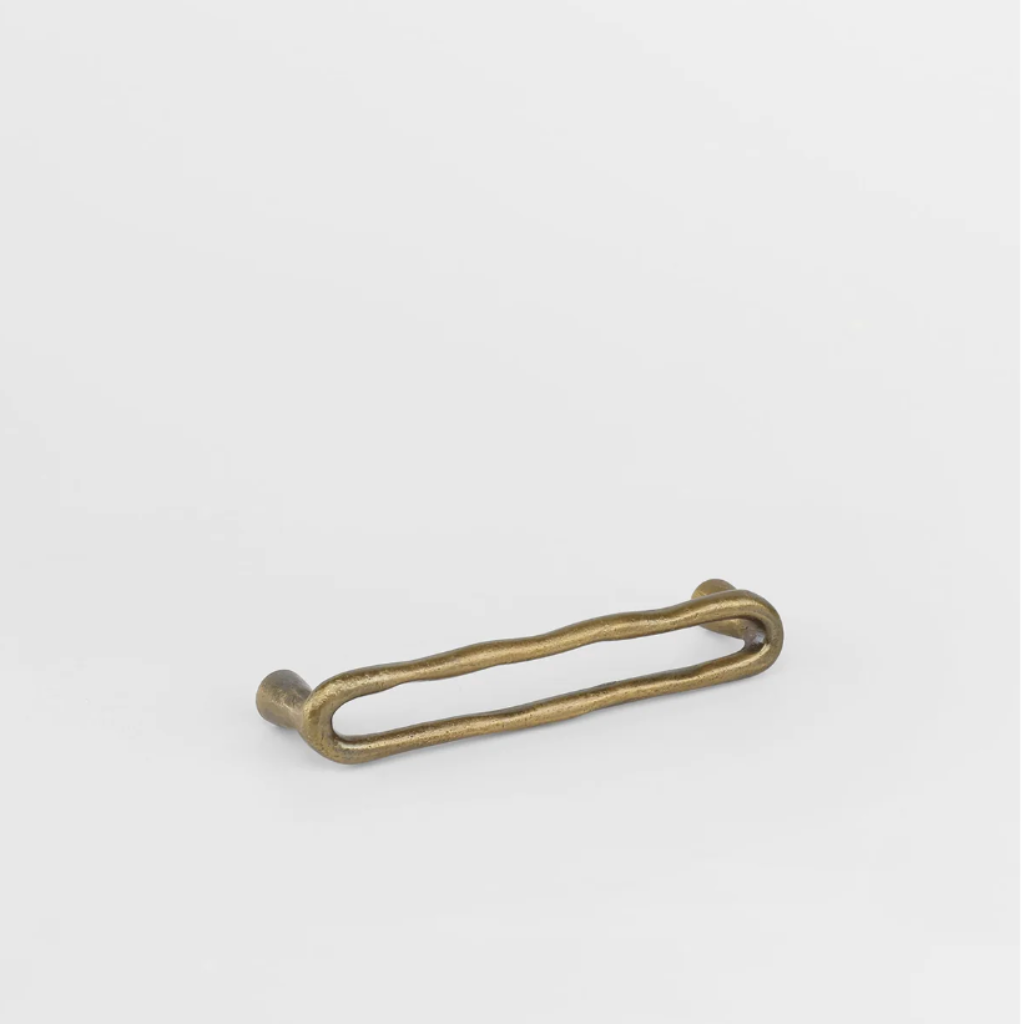 Forme No. 22 Cabinet Pull Medium