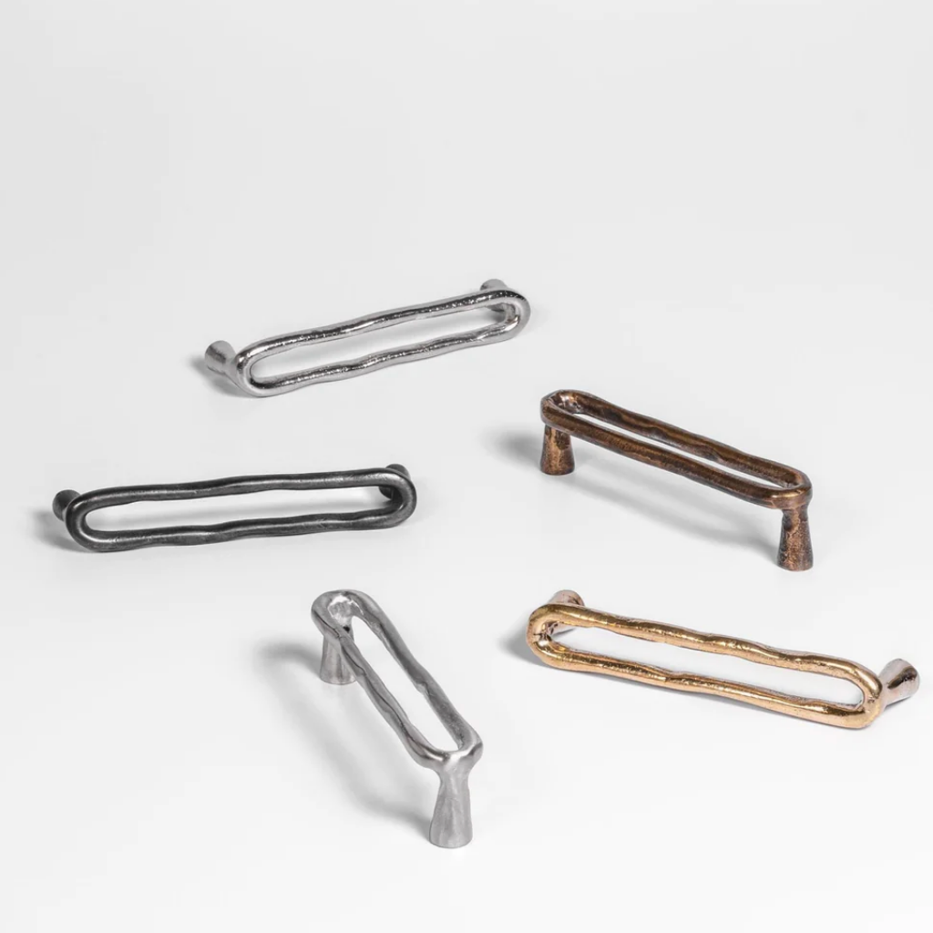 Forme No. 22 Cabinet Pull Medium
