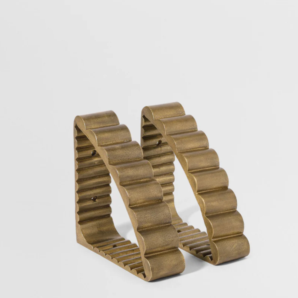 Forme No. 32 Shelf Bracket — Mi & Gei, view 7