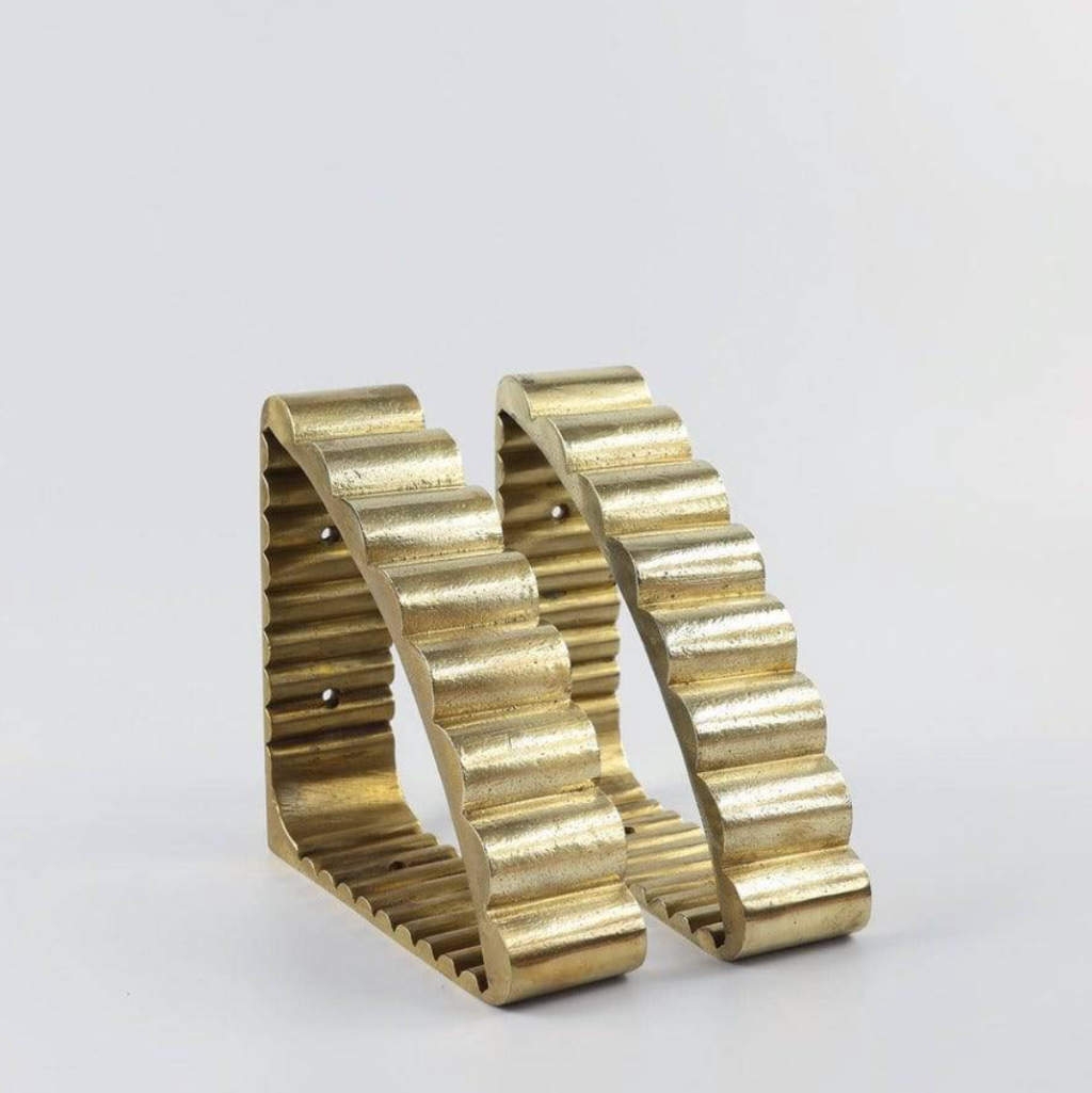 Forme No. 32 Shelf Bracket — Mi & Gei, view 8