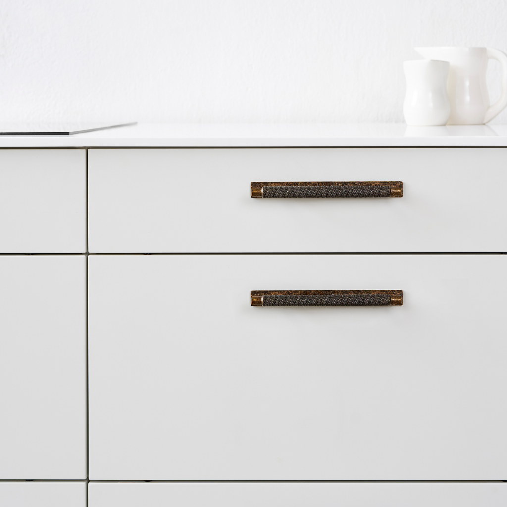 Furnipart Manor Back Cabinet Handle