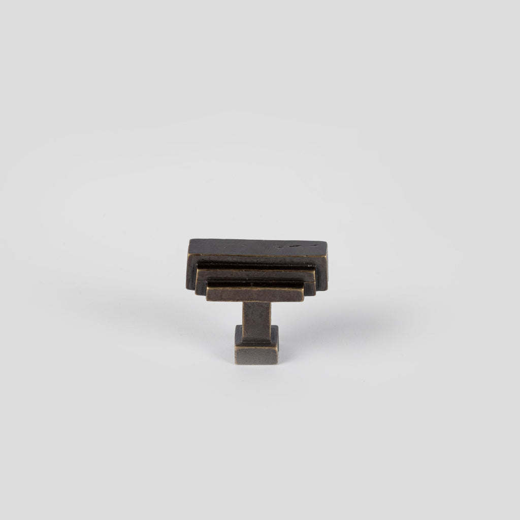 Inspired by Pierre Patout's 1925 Pavilion du Collectionneur, this solid brass Art Deco cabinet knob brings timeless French elegance to any space.