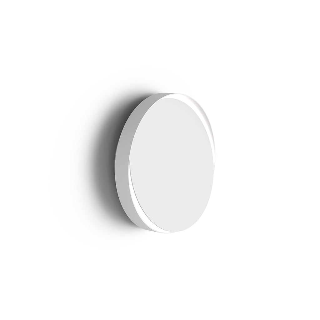 Minimal wall sconce by Anony