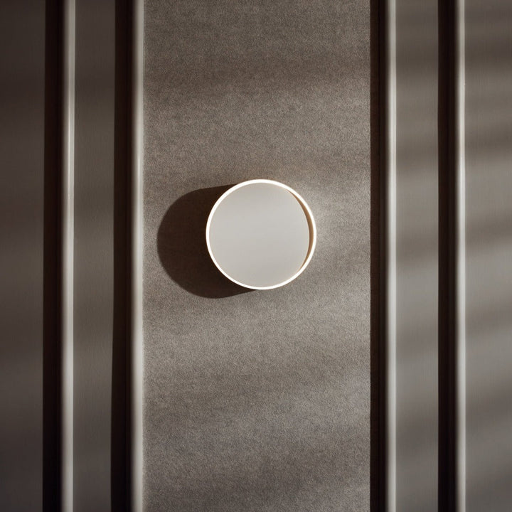 Horizon Sconce