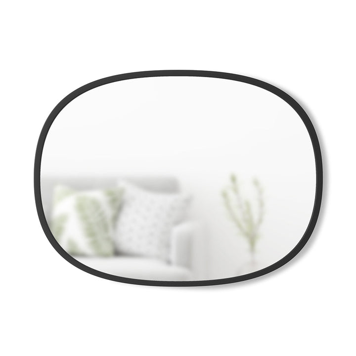 hub oval mirror