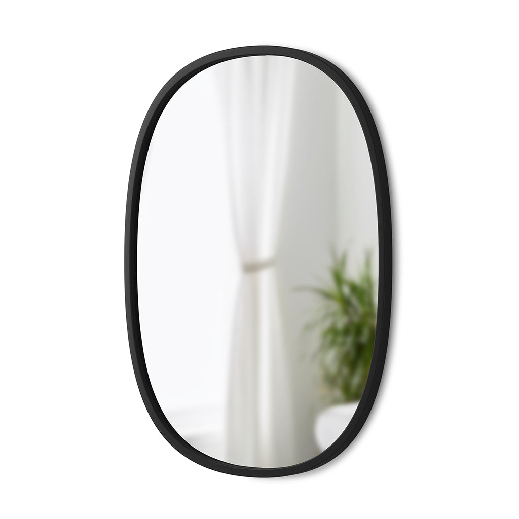 hub oval mirror