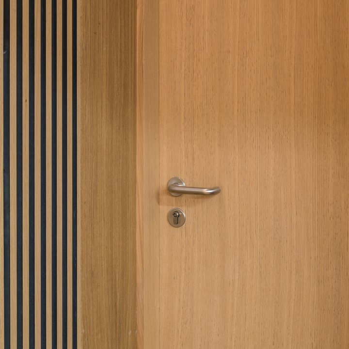 Knud U Door Lever