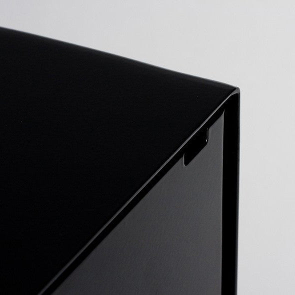 Contemporary modern mailbox detail