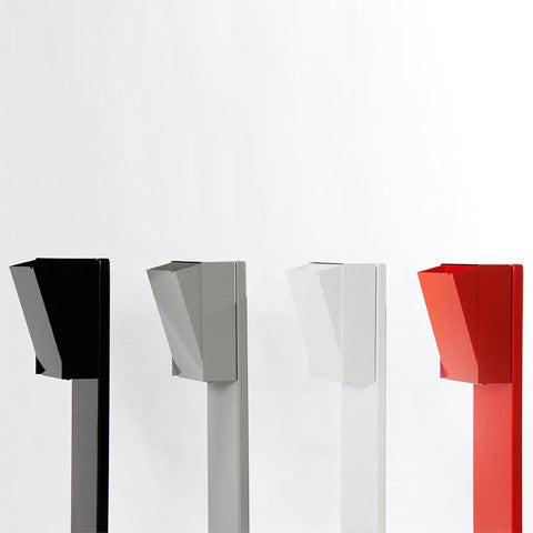 CASSON: a sturdy companion piece to the Lixht mailbox. This mailbox post comes in 4 finishes. Made in Canada.