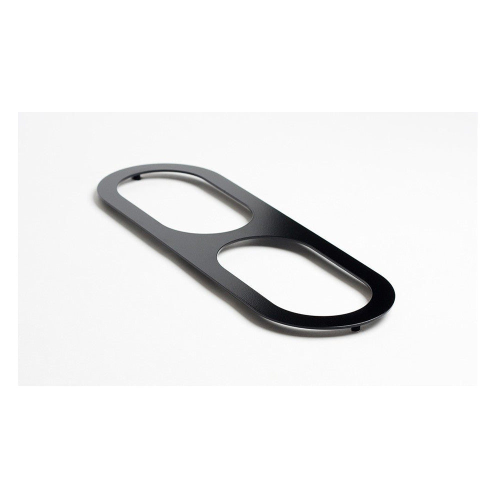 CASSON: Modern and minimal steel house number in black by Canadian design company LIXHT.