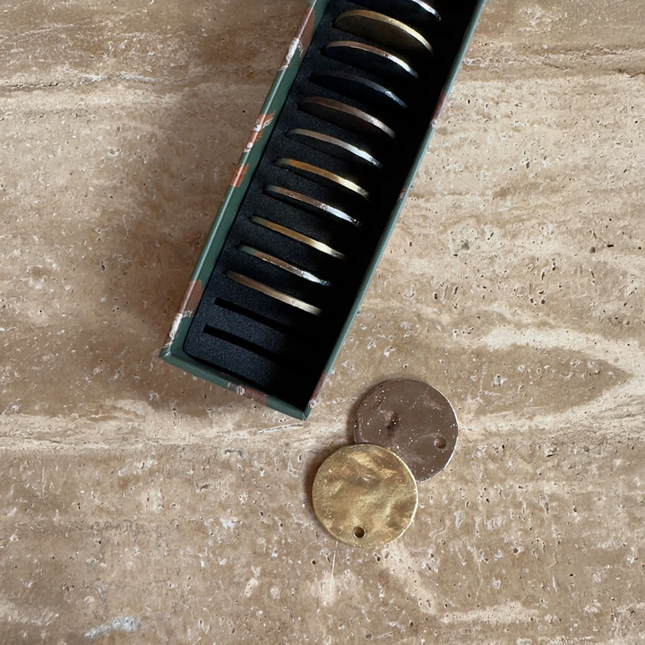 Mi & Gei Finish Sample