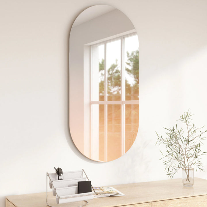 misto mirror by umbra soft gradient