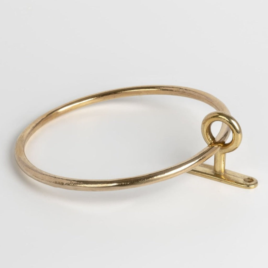 Circular towel ring in brass