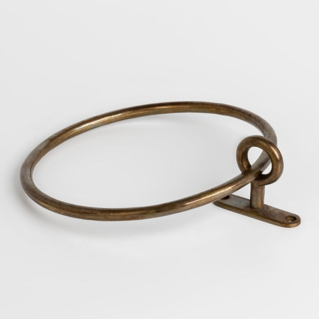 Circular towel ring in bronze