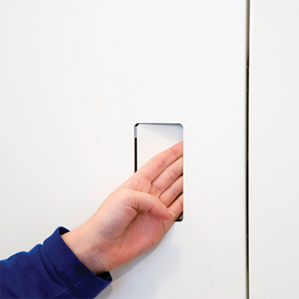 Noha Residential Swinging Door Latch