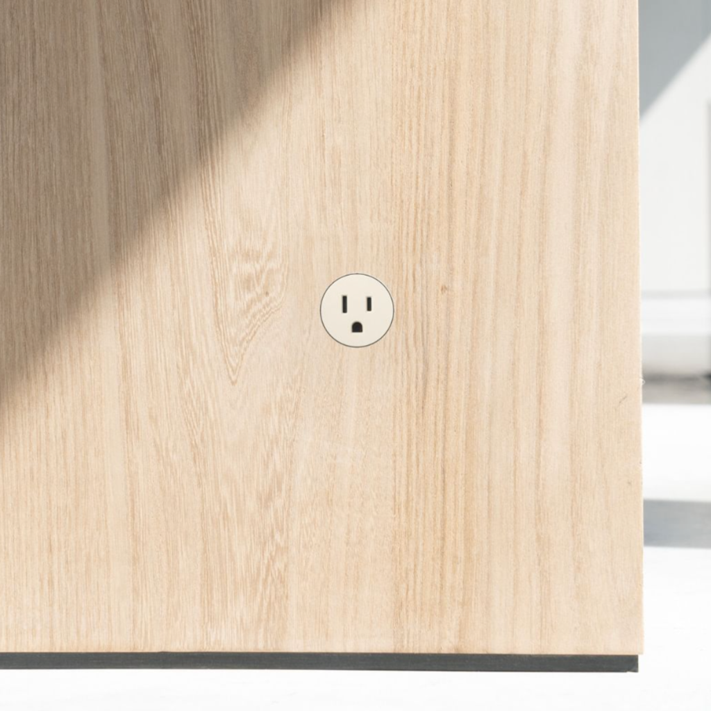 Prado Hardwired Outlet Set