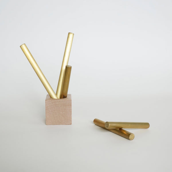 Pulse Line Handle Finish Sample — Brushed Brass